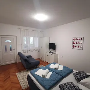 apartment-dario-novi-vinodolski.primorje-gorskikotar.com/