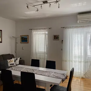 Apartman Nives Trogir