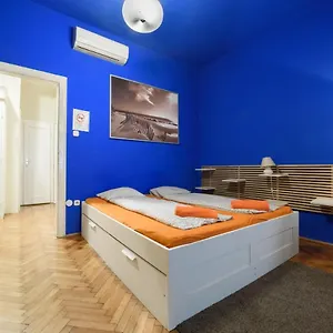 2-bedroom-apartment-king-street-citycentre.inbudapesthotels.com/