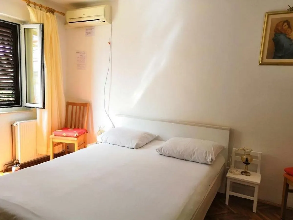 Apartment And Rooms Ruza Τρογκίρ Κροατία